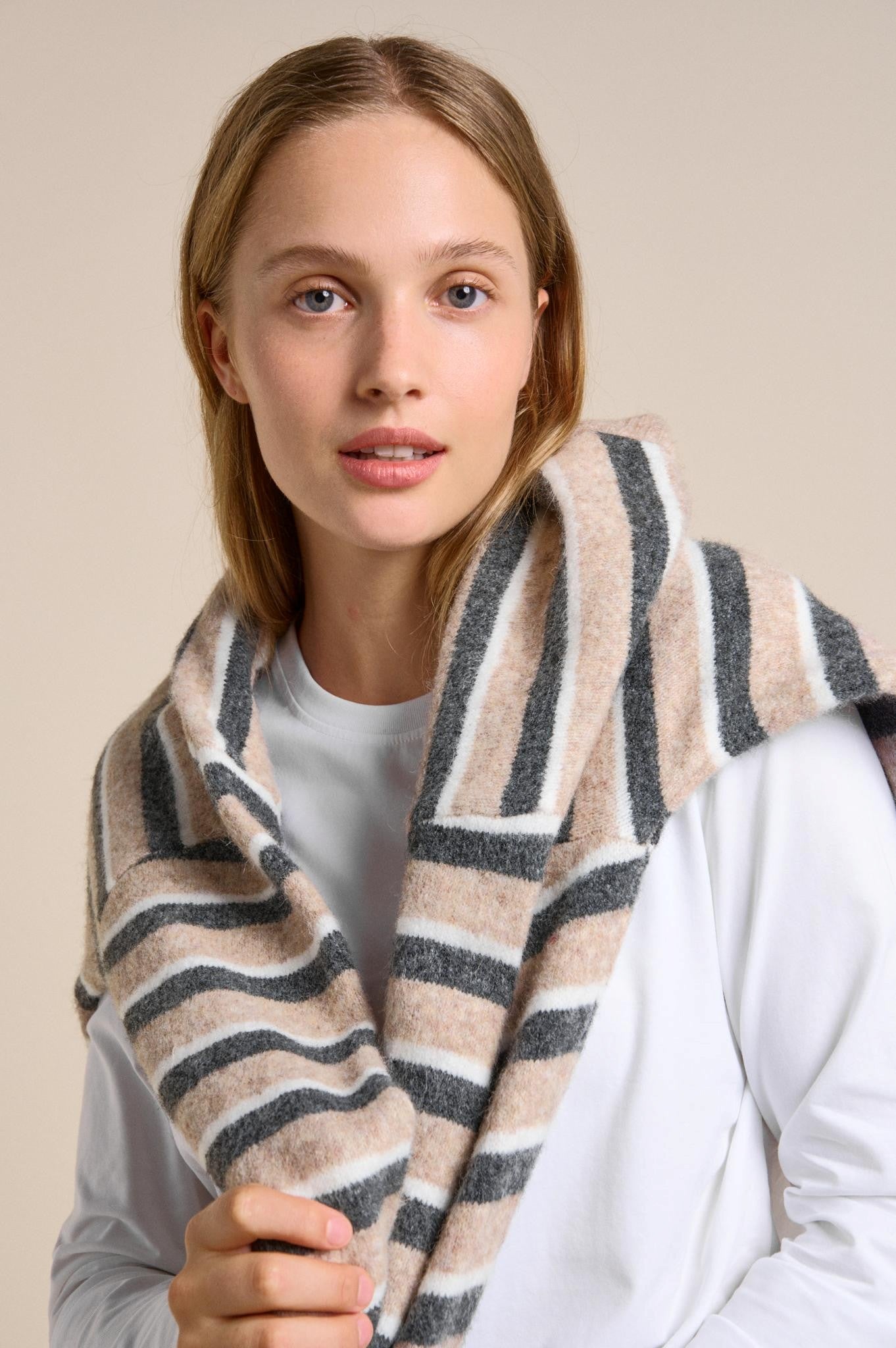 Little Lies Otto Knit - latte stripe