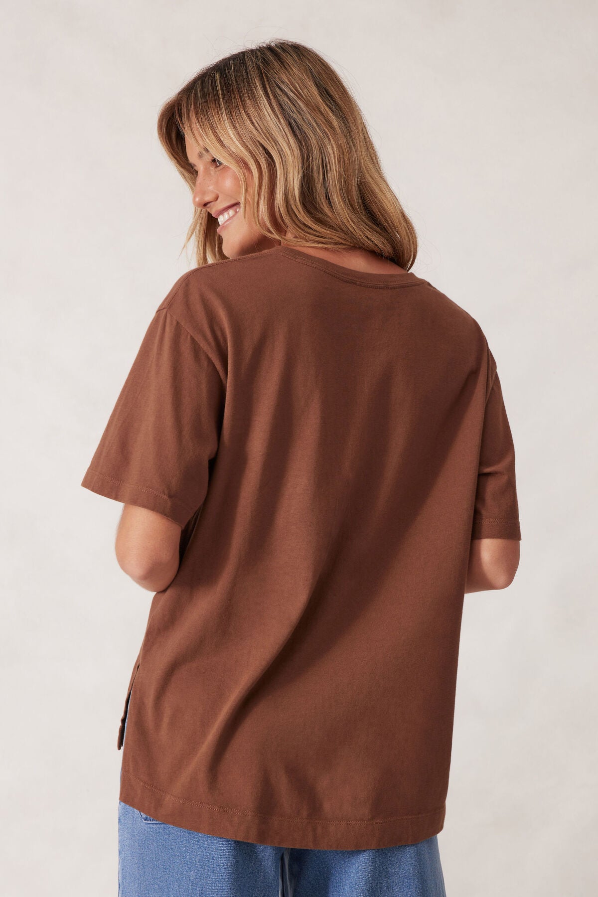 Ceres Stevie Slouchy Split Hem Tee - milk choc/monogram