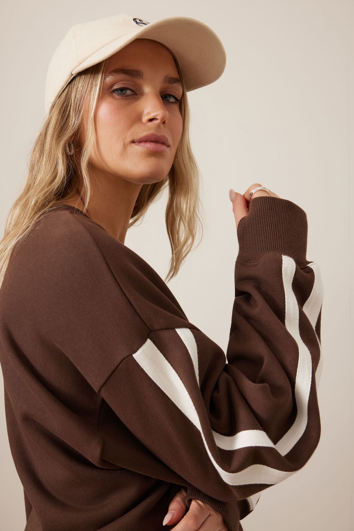 Ceres Sasha Sporty Slouchy Crew - chocolate side stripe