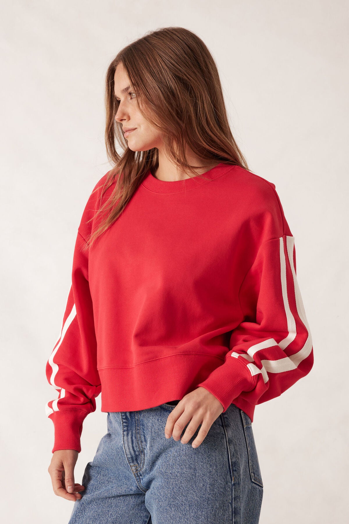 Ceres Slouchy Sporty Crew - heritage red side stripe