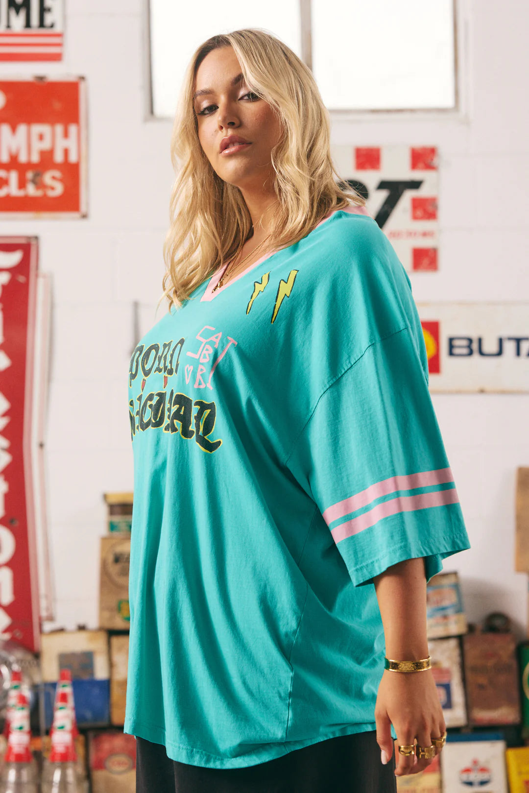 Sabbi The Very Oversized Born Original Tee - teal & pink
