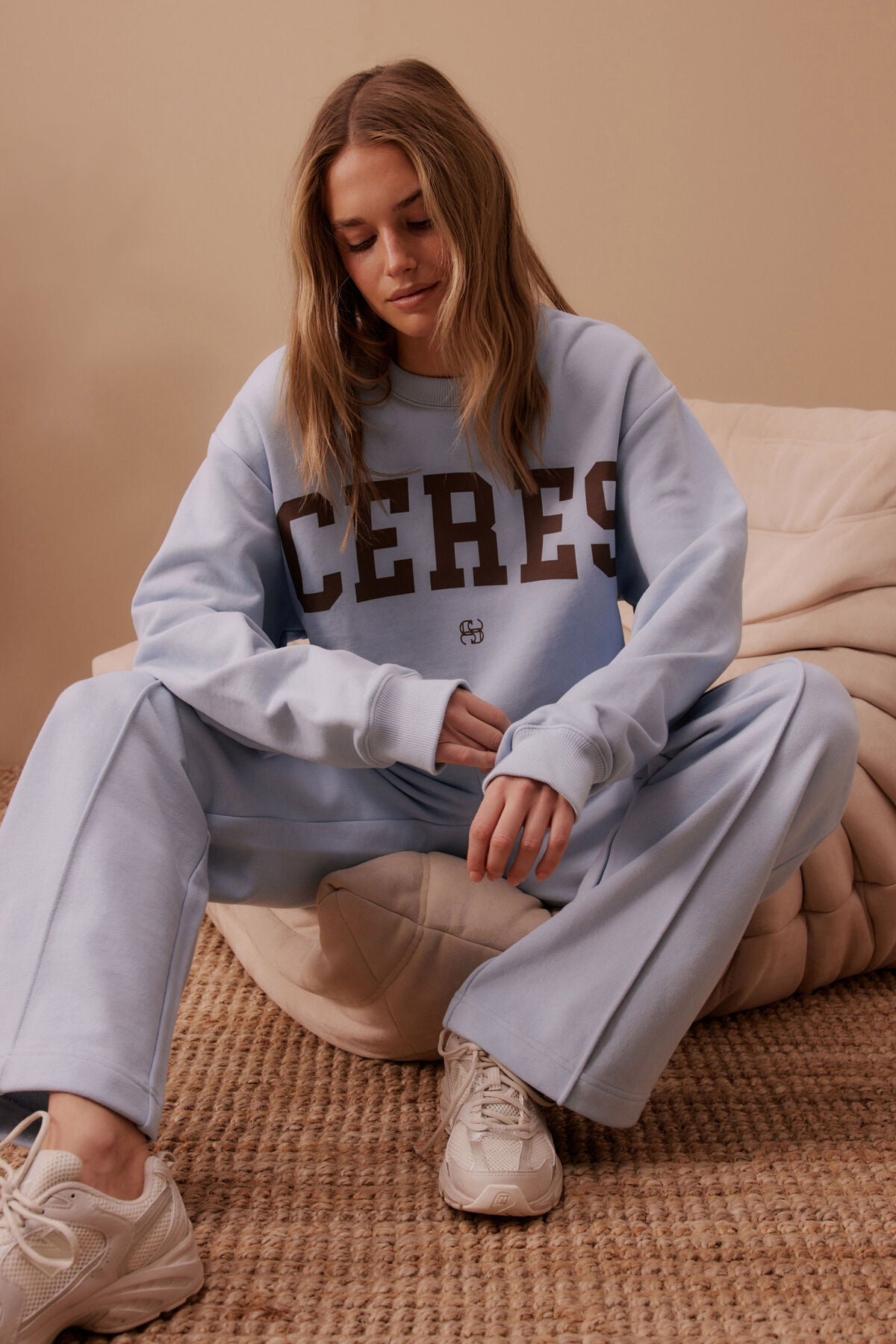 Ceres Isla Oversized Slouchy Crew - chalk blue heritage logo