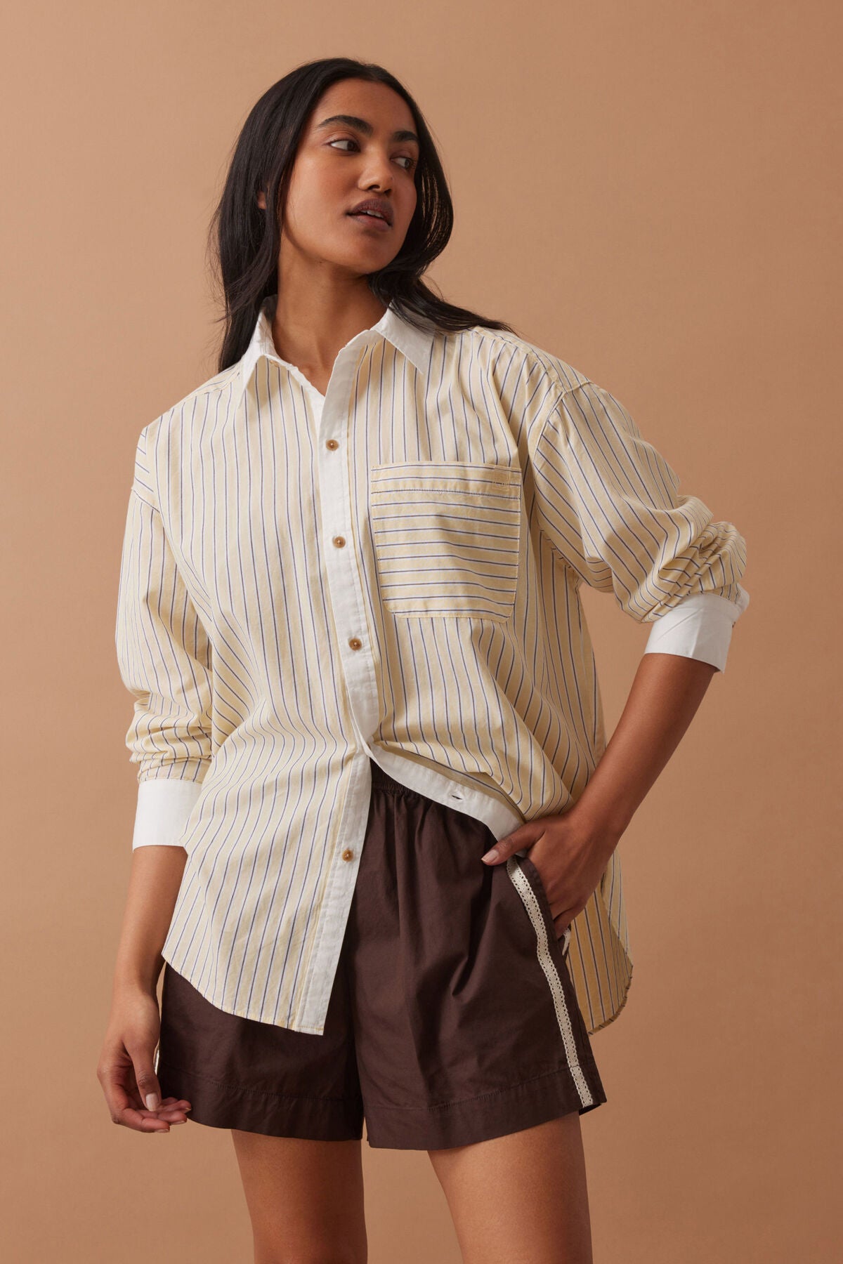 Ceres Mila Short - chocolate