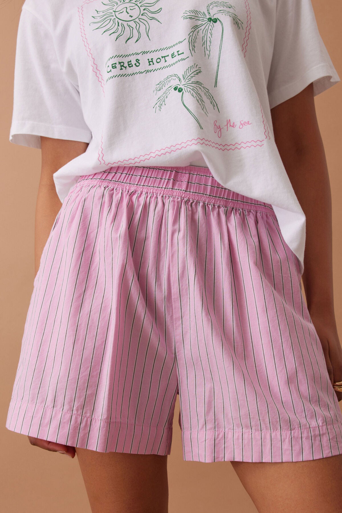 Ceres Mila Short - hibiscus pink triple stripe