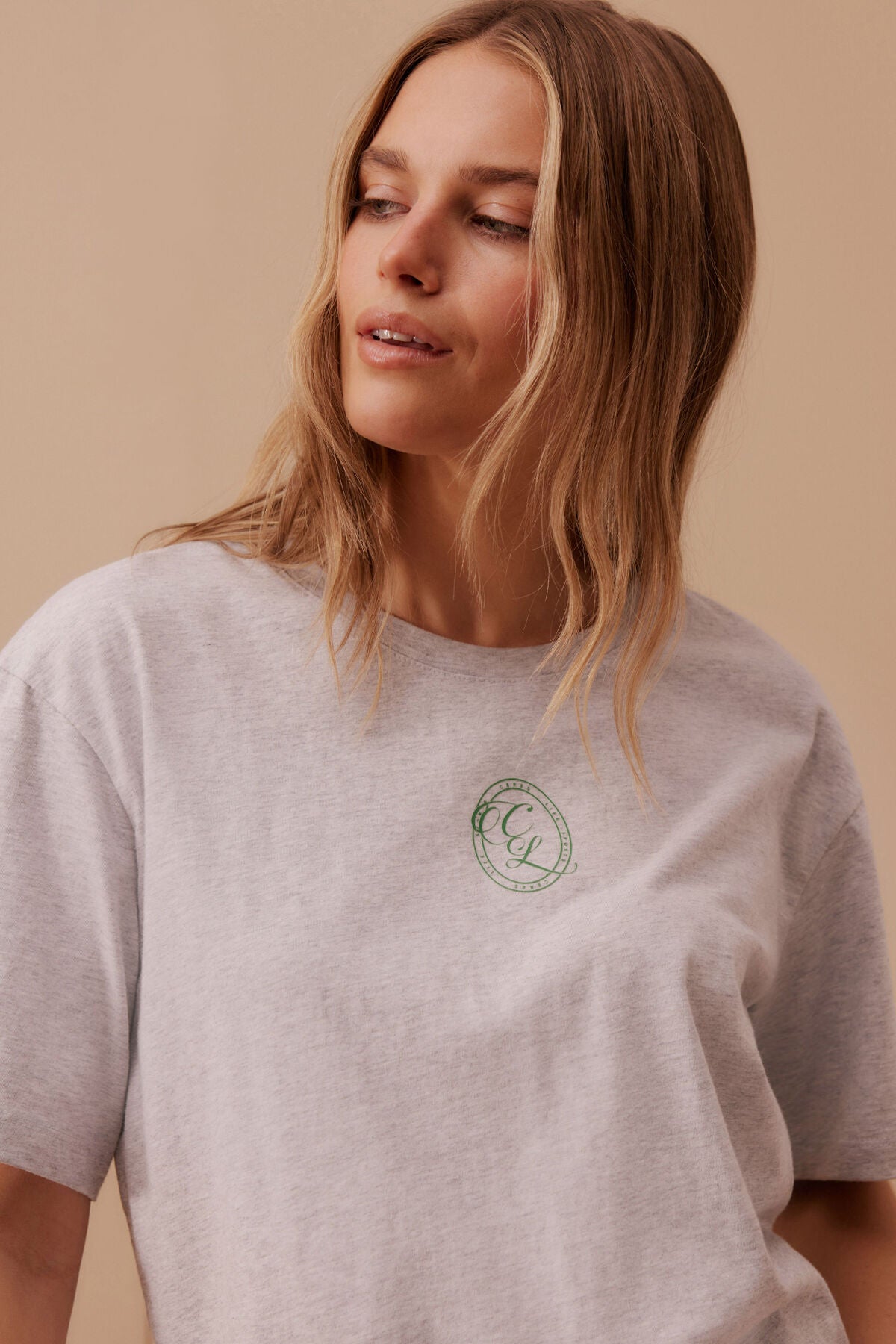 Ceres Stevie Slouchy Tee - cloud marle/cl crest print