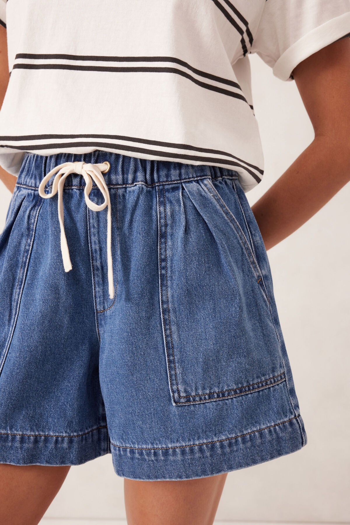 Ceres Life Darcy Everyday Short - washed indigo