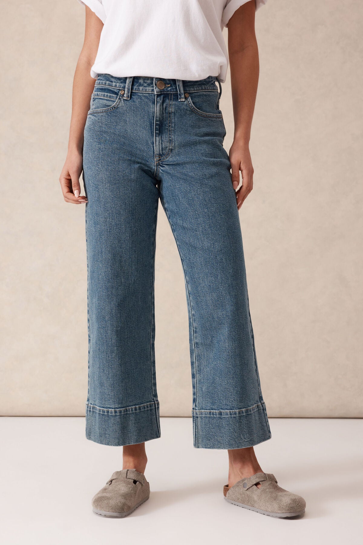 Ceres Life Wide Leg Crop Jean - mid indigo