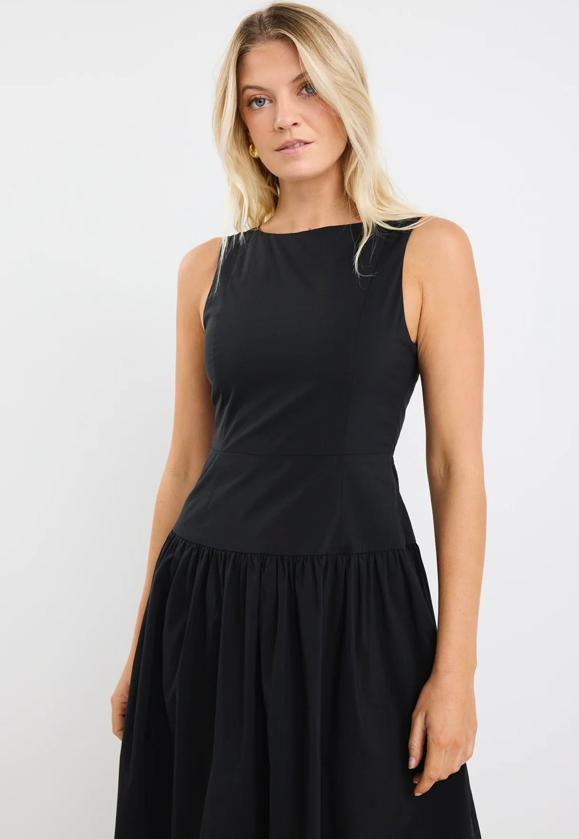 stories be told - Results Structured Maxi Dress - black