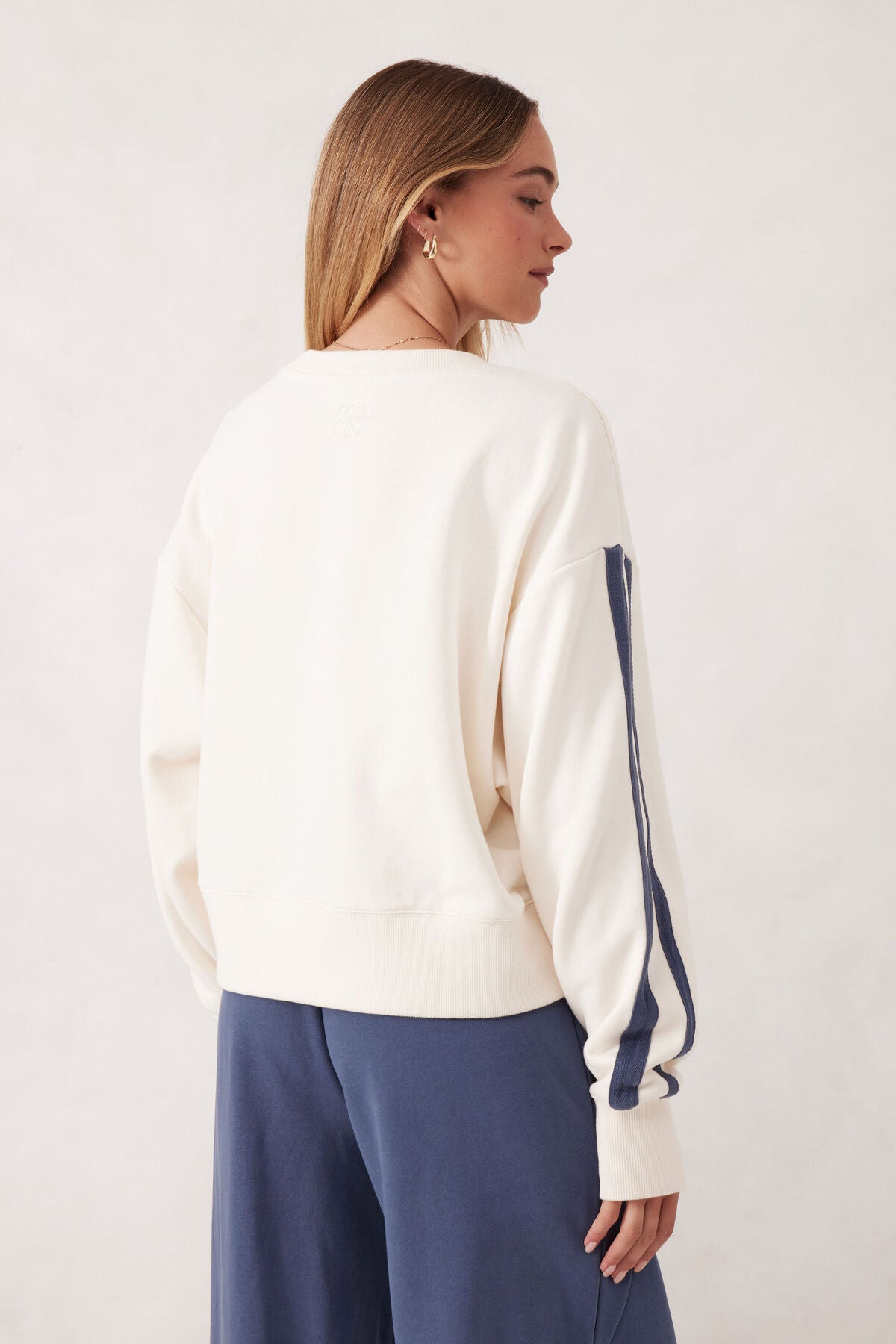 Ceres Life Sporty Slouchy Crew - winter white side stripe