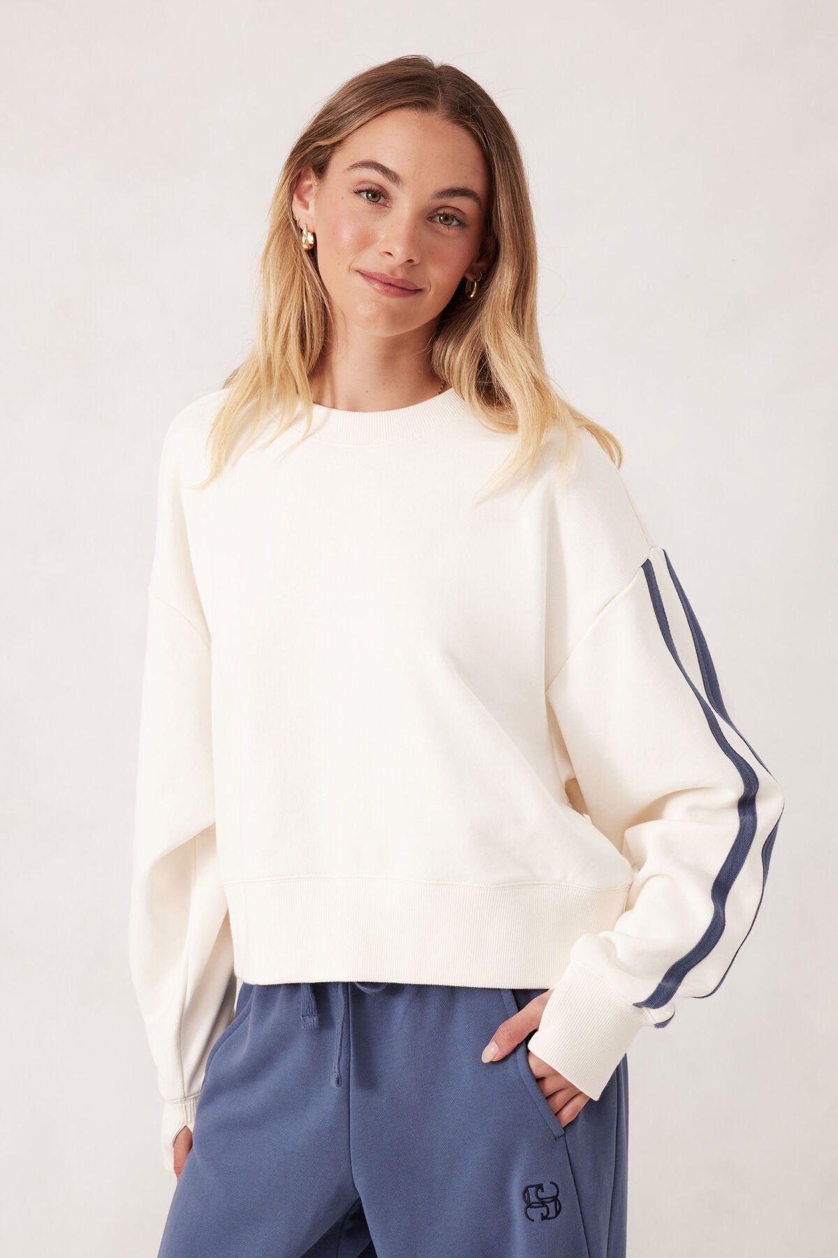 Ceres Life Sporty Slouchy Crew - winter white side stripe