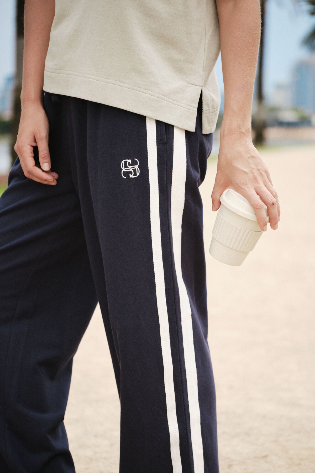 Ceres Life Wide Leg Terry Trackpant - new navy side stripe