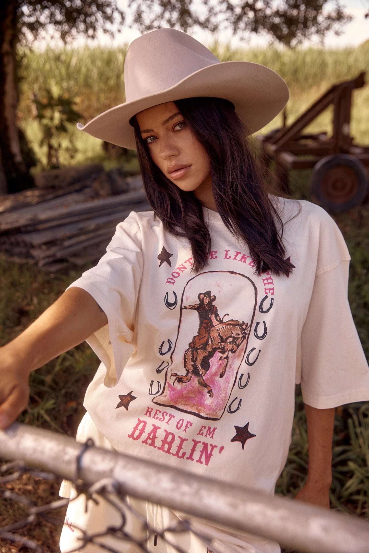 Sabbi The Darlin Tee