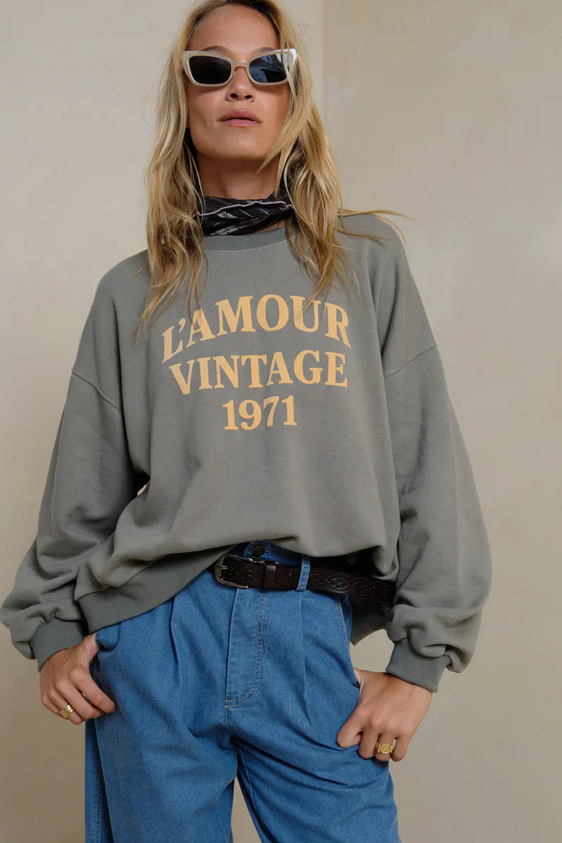 LILYA L’Amour Vintage Sweater - faded green