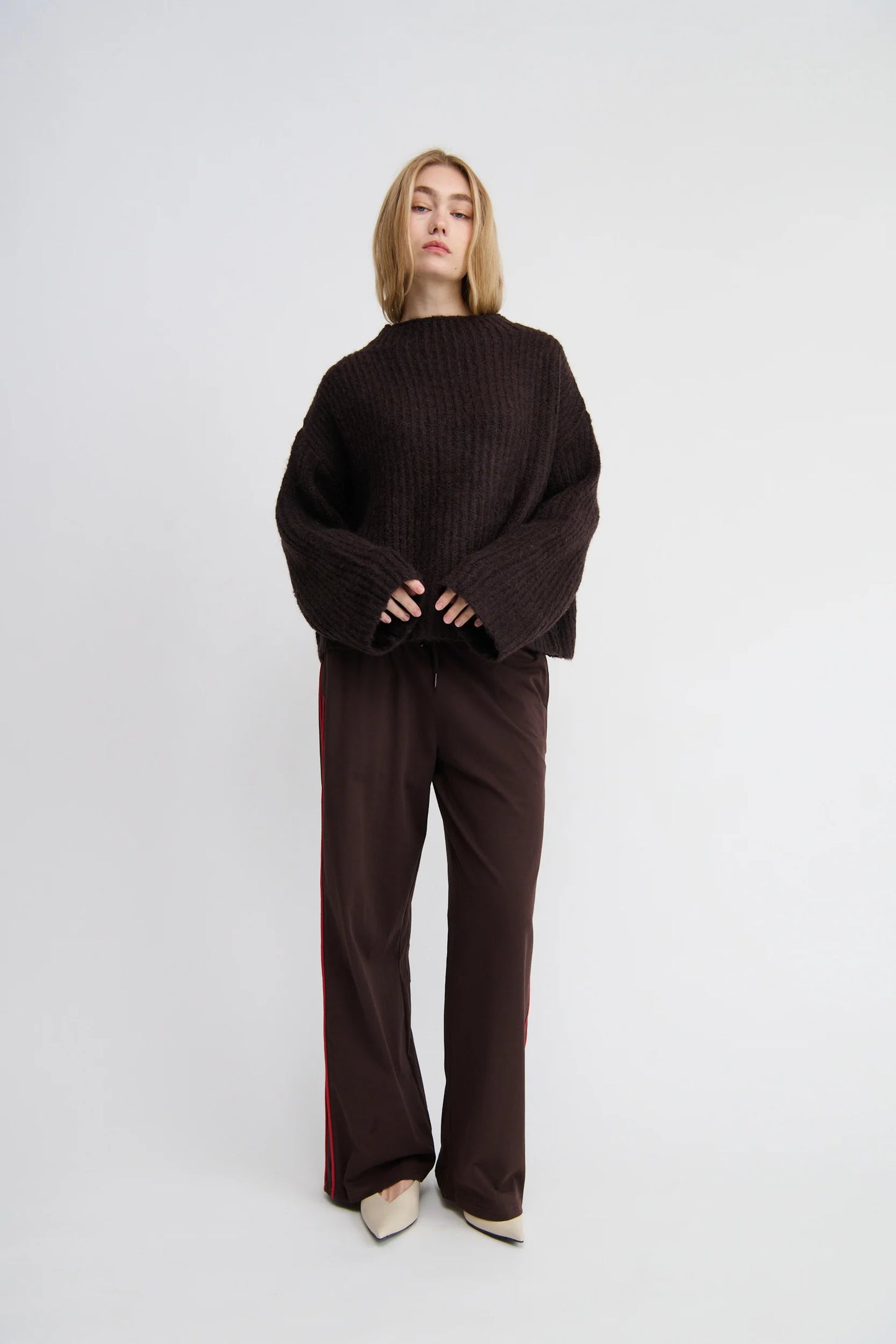 MAÉL Brand London Knit - chocolate