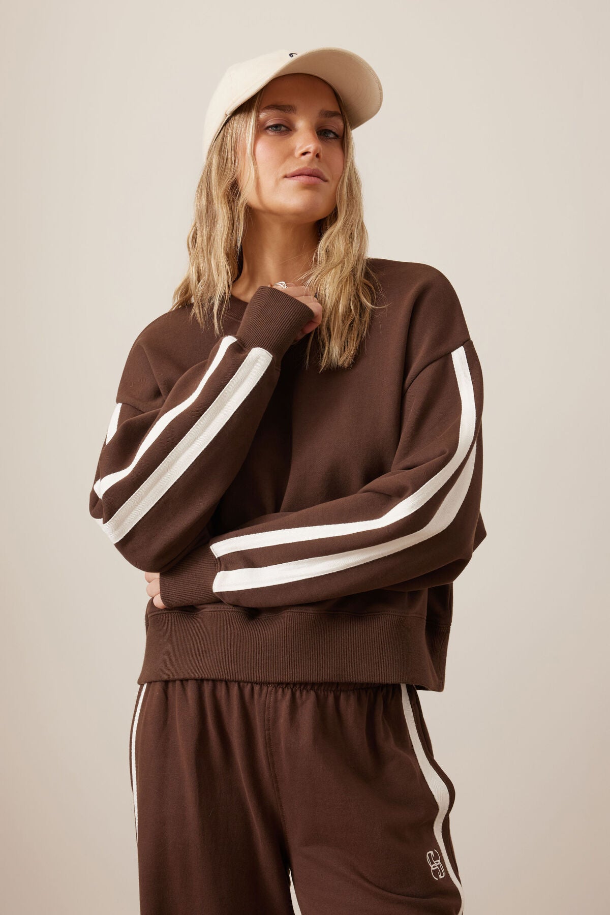 Ceres Sasha Sporty Slouchy Crew - chocolate side stripe