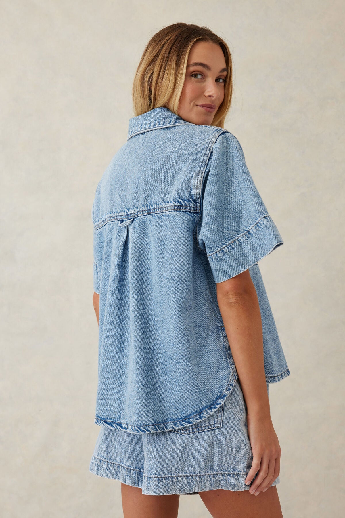 Ceres Life Short Sleeve Boxy Shirt - vintage blue denim