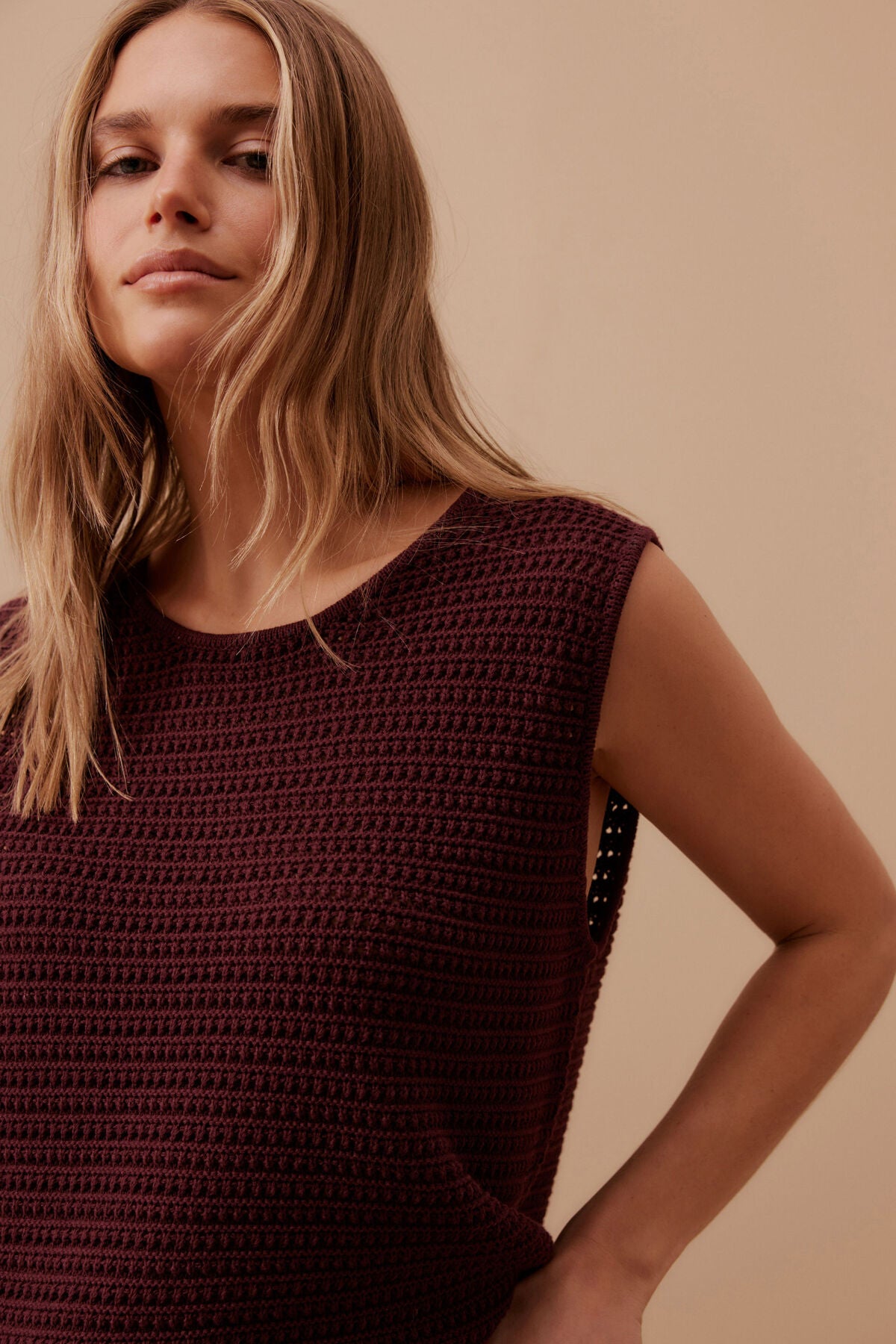 Ceres Margo Mesh Knit Tank - wine