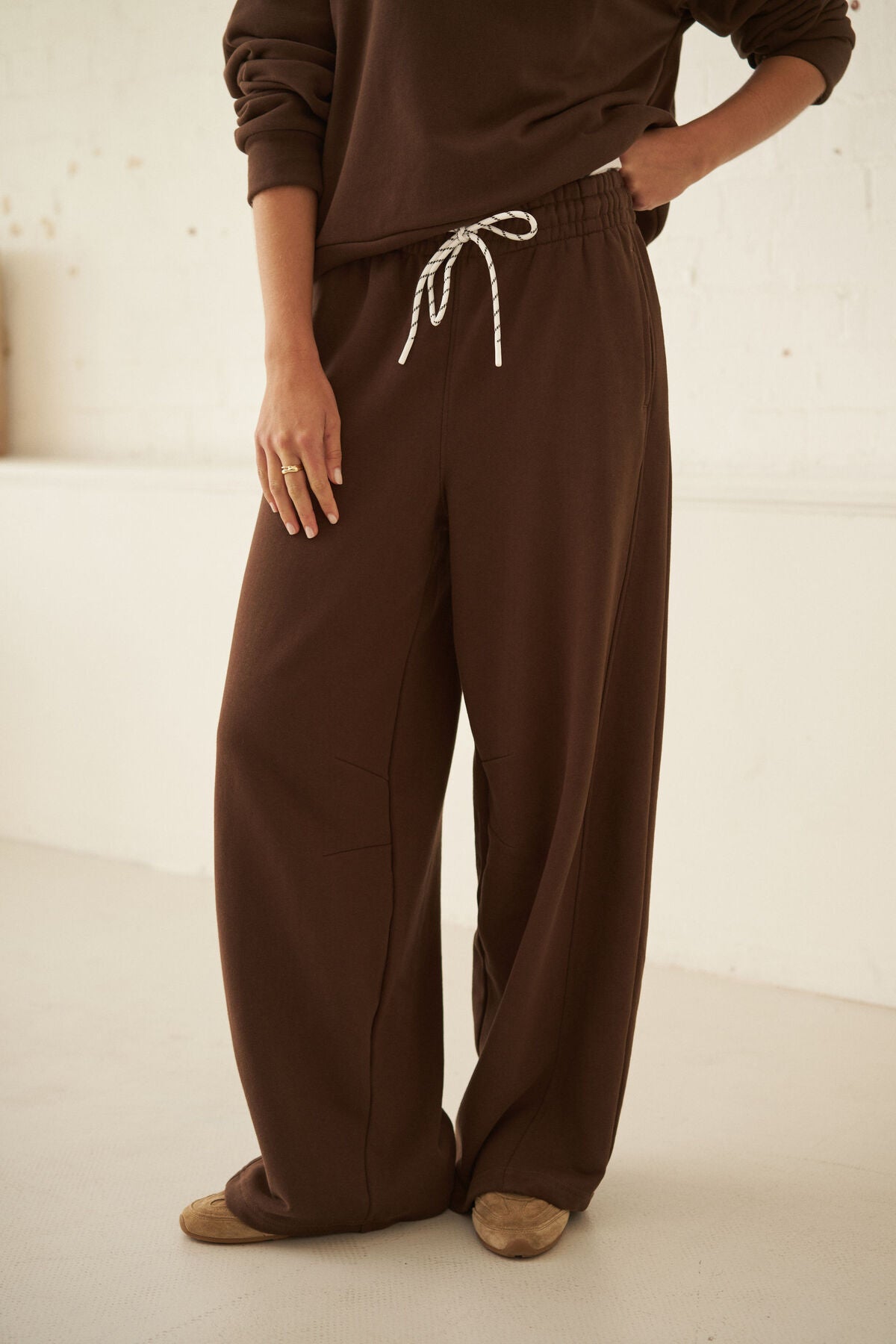 Ceres Halle Barrel Track Pant - chocolate