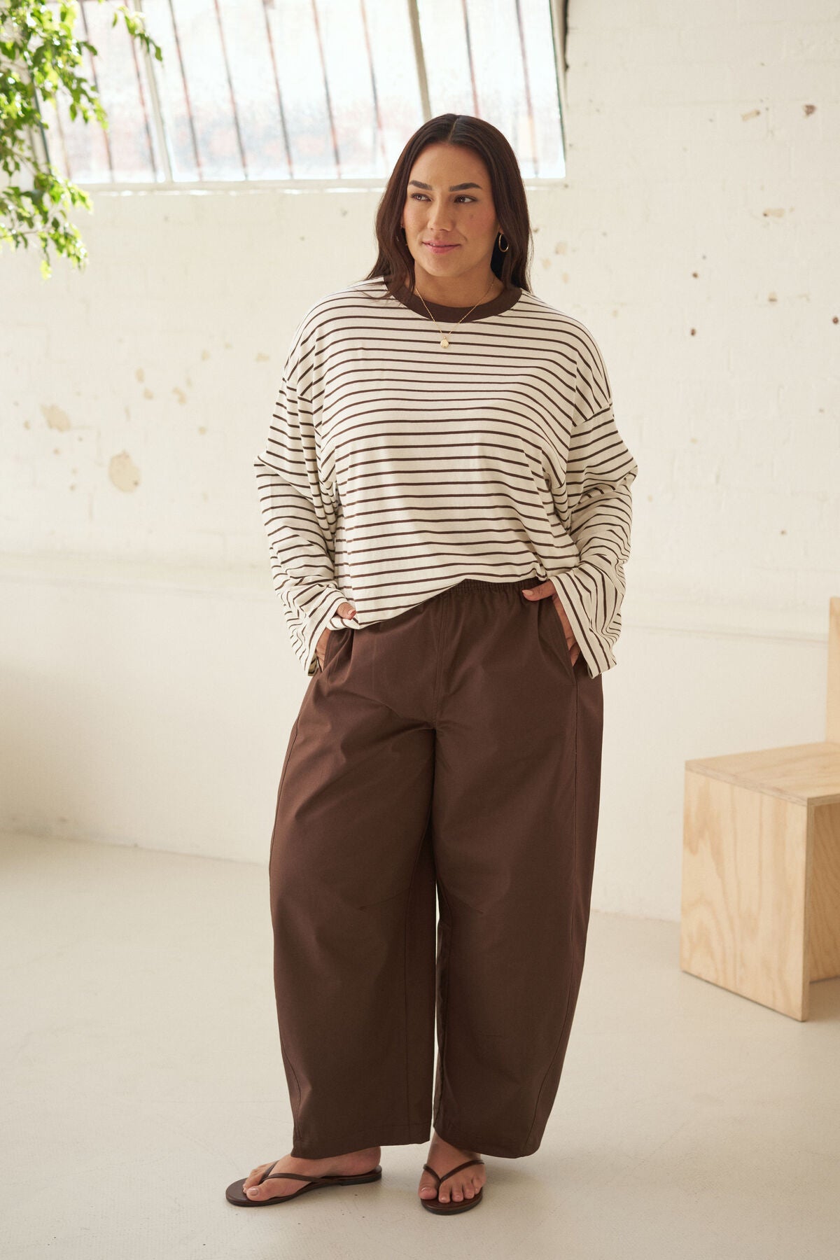 Ceres Bella Barrel Pant - brunette
