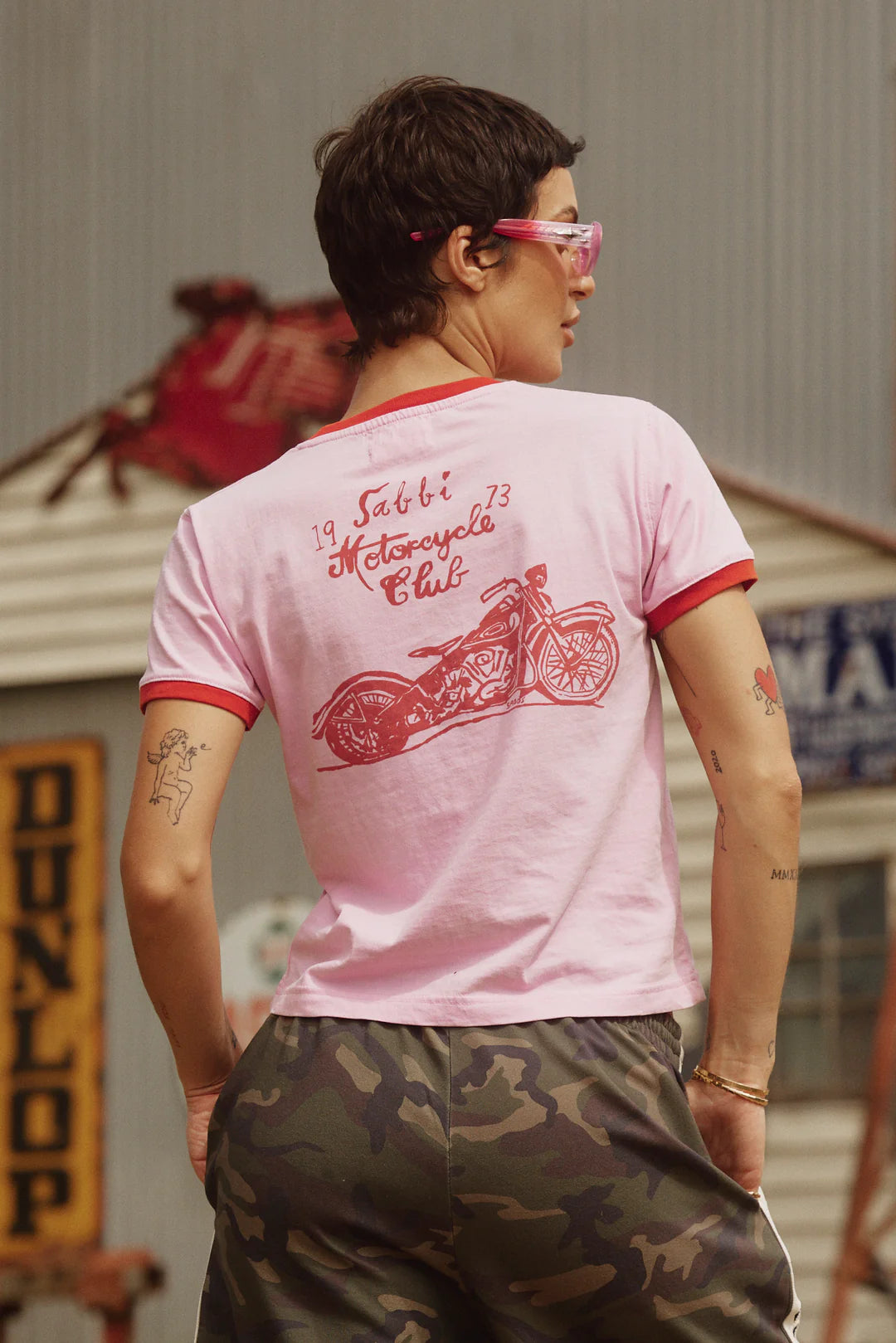 Sabbi the Store The Roses + Tattoos Tee - pink