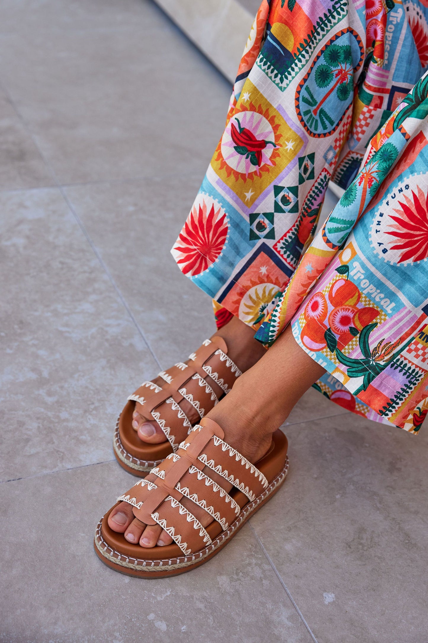 Walnut Ivy Leather Slide - coconut tan